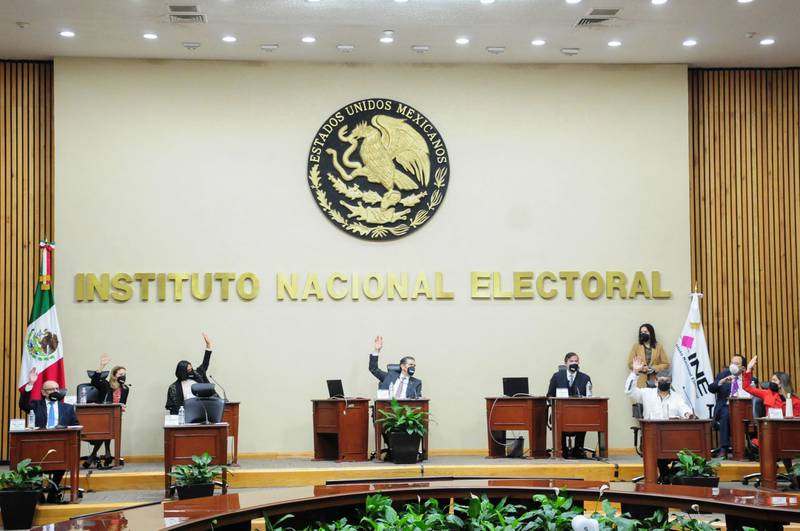 Morena se la ‘aplica’ al INE: quiere recortar presupuesto en 4,913 mdp para 2022